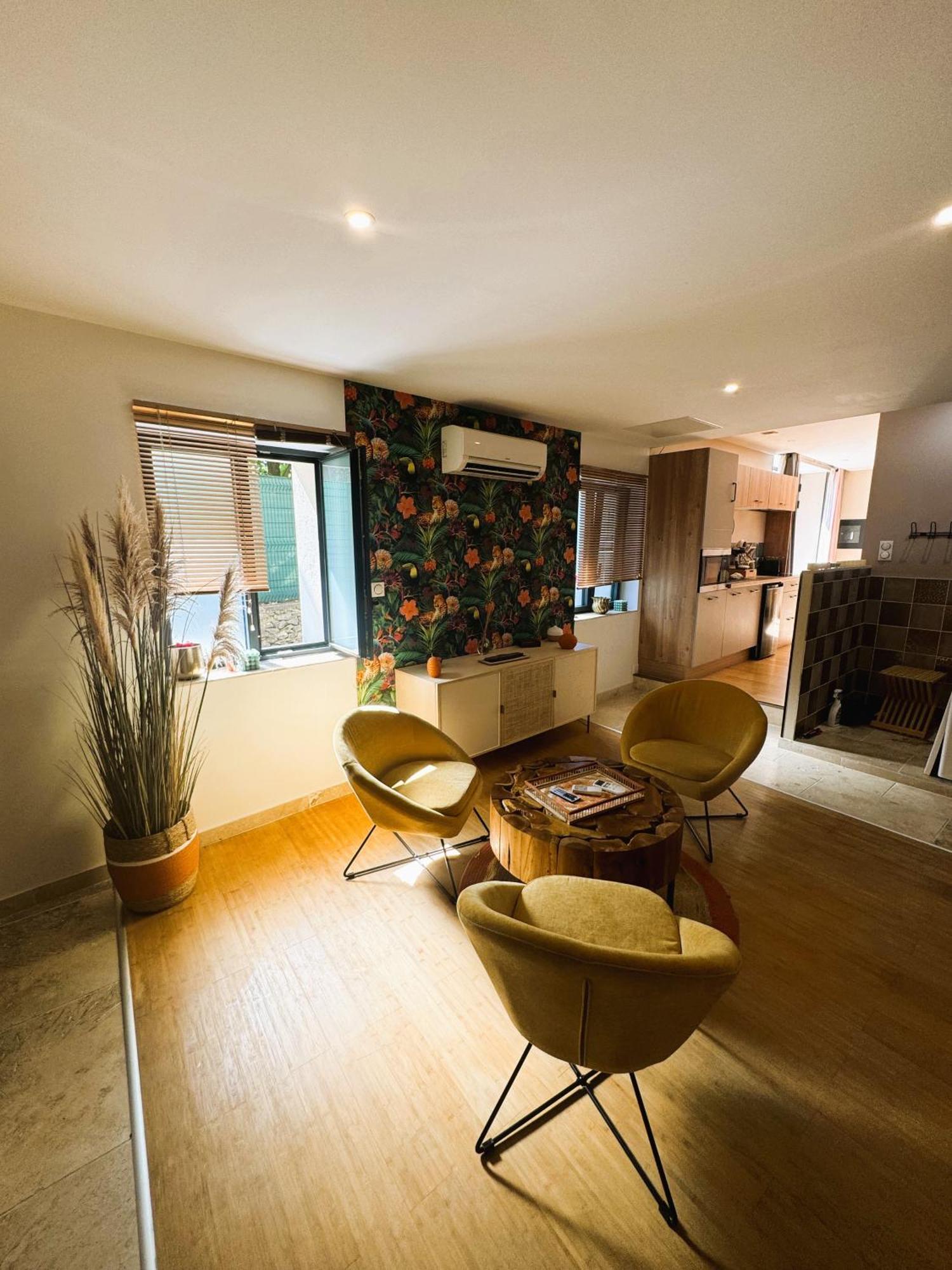 Le Dix - Classic Room - Vallabrix Proche Uzes Exterior foto
